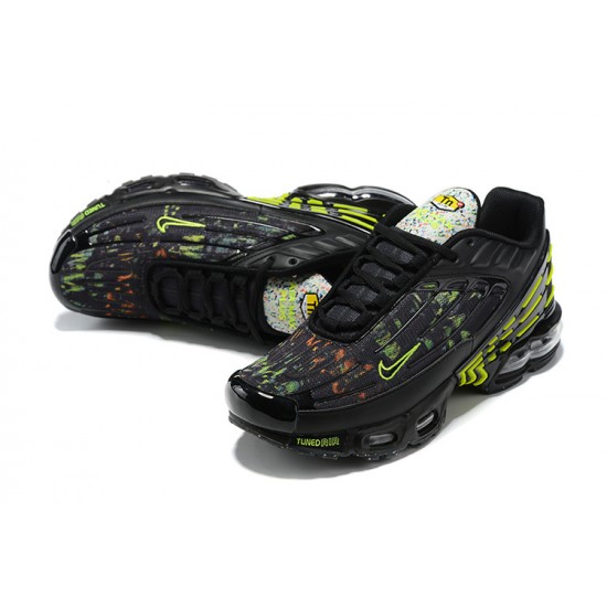 Men Nike Air Max Plus 3 Black Green DM9097-001  Running Shoes