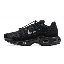 Men Nike Air Max Plus Utility Black Running Shoes