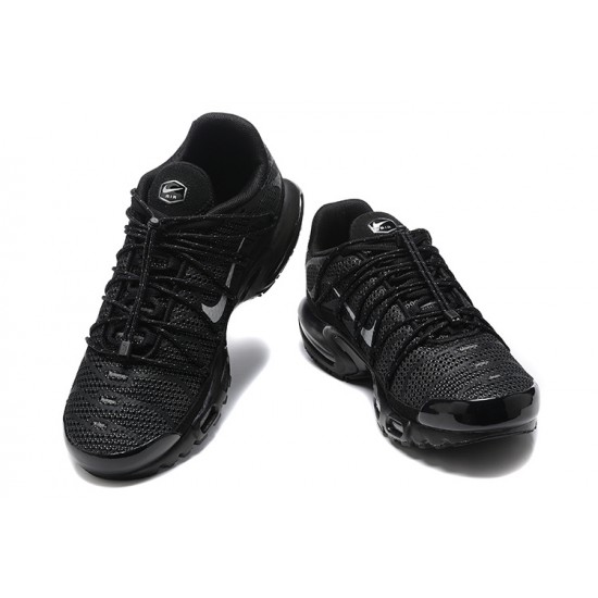 Men Nike Air Max Plus Utility Black Running Shoes