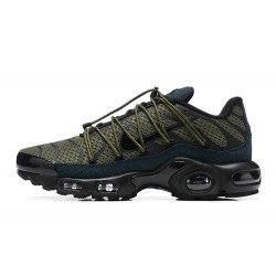 Men Nike Air Max Plus Utility Green Black FJ4232-200 Running Shoes